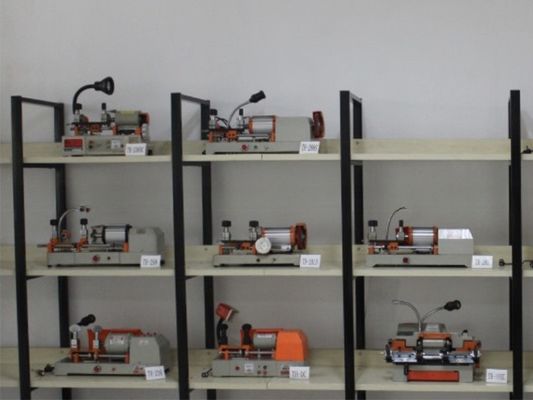 Spanning 110V/220V/50Hz/60Hz Horizontale sleutelmachine voor sleutelkopieer-duplicator