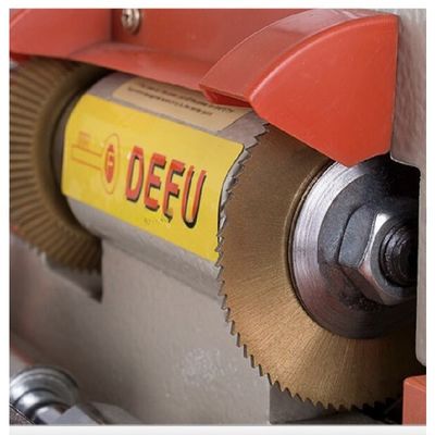 DEFU 100E1 universele sleutel snijdende duplicatie machine perfect voor deuren en autosleutels